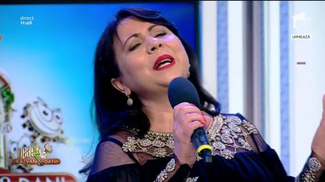 Alesis cântă melodia Și macii plâng de dorul tău, la Neatza cu Răzvan și Dani