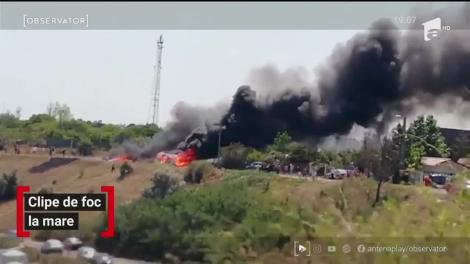 Vacanţa unor turişti în staţiunea 2 mai s-a făcut scrum. Focul a cuprins trei rulote campate la malul mării
