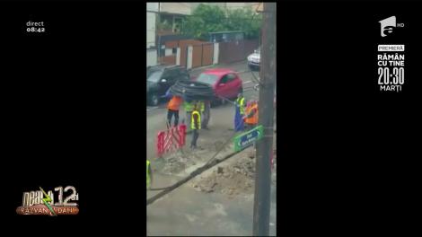 Smiley News: Muncitorii și cablu vs. biserica fortificată ocupată de vaci