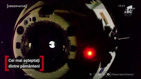 Primii astronauţi care au ajuns la bordul Staţiei Spaţiale Internaţionale cu o capsulă privată se întorc pe Pământ