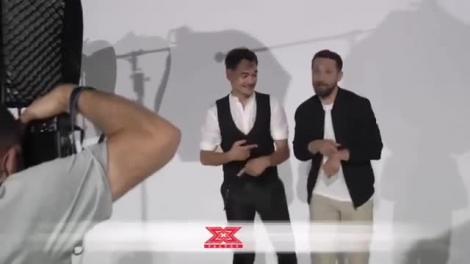 Noul sezon X Factor, primele imagini din culise! Cum au fost surprinși Răzvan și Dani, prezentatorii show-ului de la Antena 1