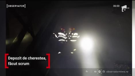 Mobilizare de forţe în Bistriţa Năsăud, un depozit de cherestea a luat foc!