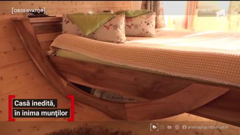 Casă inedită, în inima munților