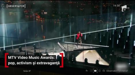 Clujenii care n-au timp să meargă în pădure în weekend au alternativă chiar lângă oraș: pcnic în zmeuriş