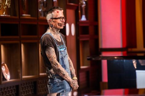 Ce preparat a ieșit din mâinile omului cu cele mai multe piercing-uri din lume