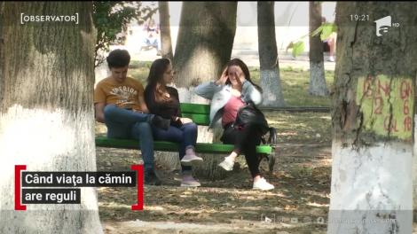 Viața la cămin s-a schimbat: dezinfectantul a luat locul borcanului cu dulceaţă