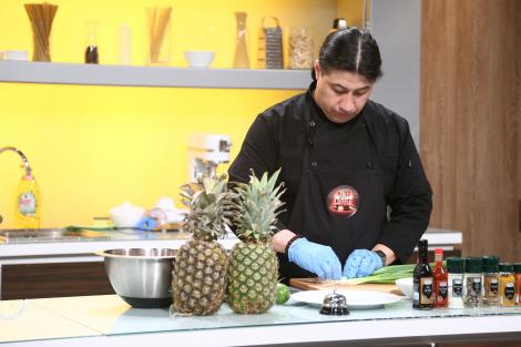 Un pictor mexican își încearcă norocul la "Chefi la cuțite"! Julio Cesar Rivera: "Buenas tardes, senores"