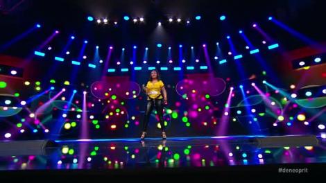 Carmen Belenesi cântă piesa Pasiune maximă, compoziție proprie, la X Factor