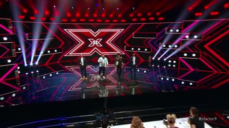 Grupul Super 4, moment incredibil în fața juriului X Factor. Interpretarea napoletanilor a fost aplaudată la scenă deschisă