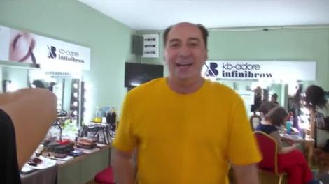 Ce se întâmplă în cabina de machiaj de la „Te cunosc de undeva”! Imagini din culisele show-ului