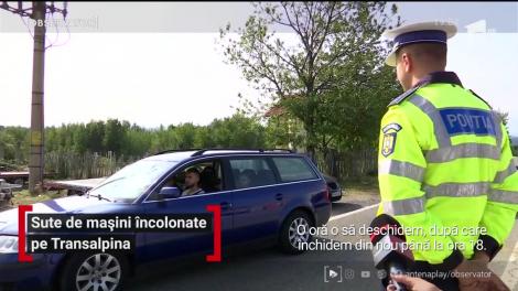 Sute de mașini încolonate pe Transalpina