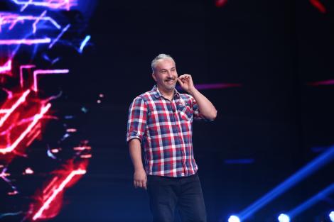 Alin Bourașu aduce ghicitorile pe scena iUmor: Care împărat roman s-a reîncarnat într-un președinte al României? Este foarte simplu!