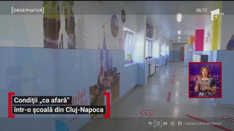 Condiții „ca afară” într-o școală din Cluj-Napoca