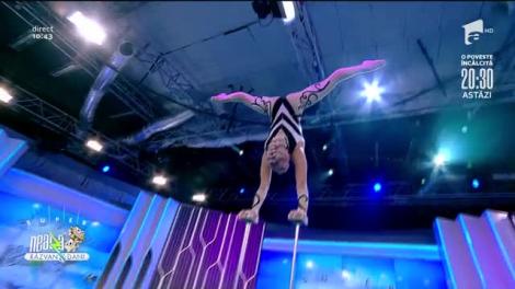 Amelia Racea, număr spectaculos de acrobație, la Neatza cu Răzvan și Dani
