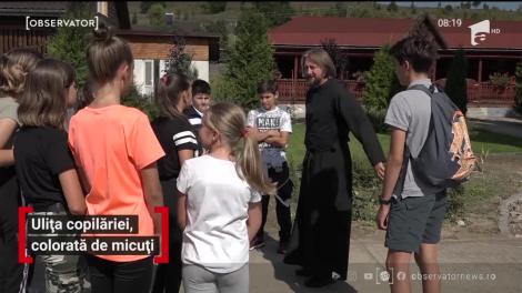 Ulița copilăriei, colorată de micuți