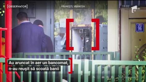 Jafurile la bancomate sunt noua modă printre infractori. Azi-noapte, hoţii au dat o nouă spargere la o bancă din Vrancea