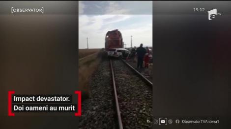 Accident feroviar teribil, în judeţul Suceava! Maşină spulberată de tren