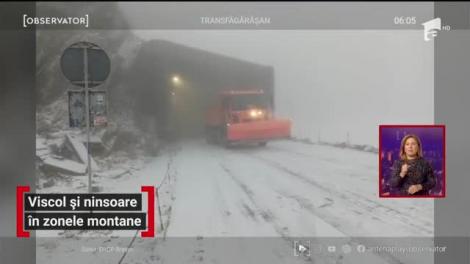 S-a instalat iarna la munte. Transalpina și Transfagarasanul au înghețat