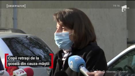 Măsură extremă a unei familii din Galaţi. Şi-au retras copiii de la şcoală pentru că în clasă este obligatoriu să poarte mască