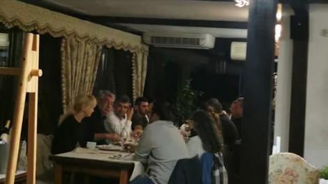 Liderii Opoziţiei au fost fotografiaţi în timp ce încalcă restricţiile de pandemie