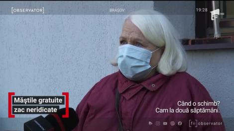 Măștile gratuite zac neridicate