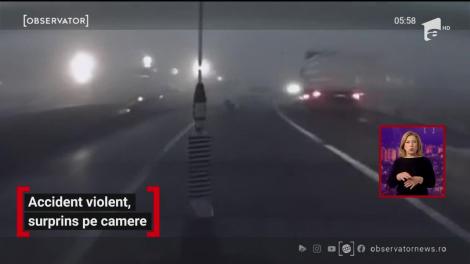 Accident violent, surprins pe camere, în apropierea localităţii ieşene Leţcani