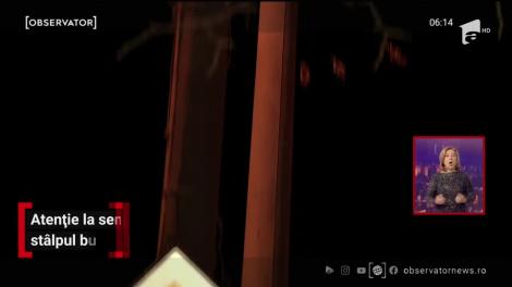 Atenție la semafor, stâlpul buclucaș