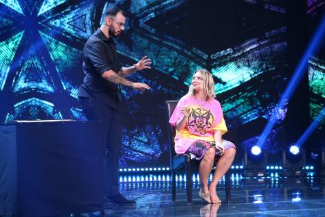 iUmor 2020:  Victor Dorobanțu, lecție de spiritism pentru Delia