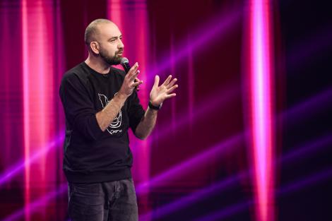 Vio, stand-up comedy la iUmor: "Orice ți s-ar întâmplă în viață, nu meriți mai mult!"