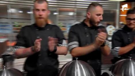 Degustare dulce, la Chefi la cuțite! Chefii Scărlătescu, Bontea și Dumitrescu au mâncat clătite