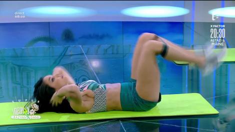 Antrenament intens full body cu banda. Diana Stejereanu, demonstrație în direct!