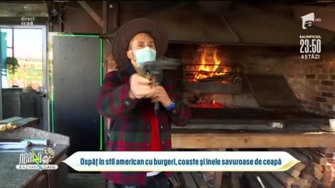 Ospăț în stil american cu burgeri, coaste și inele savuroase de ceapă