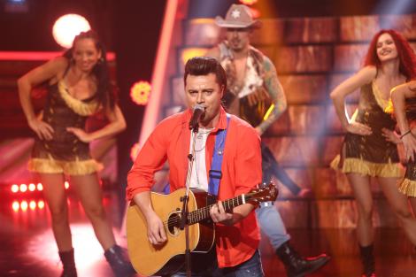Tavi Clonda se transformă în Billy Ray Cyrus - "Achy Breaky heart", la Te cunosc de undeva!