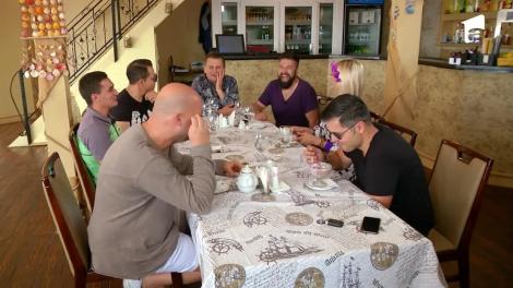 Poftiți la circ 2020, ediția 1. Pariul dintre nea Marin și Liviu. Ce se întâmplă dacă prezentatorul „spune cuvântul cu d"