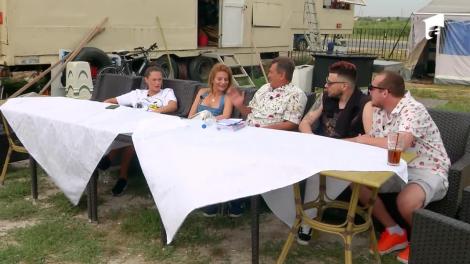 Shift, Ana Baniciu, Raluka și What's Up, ajutoarele lui Nea Marin, la Poftiți la circ