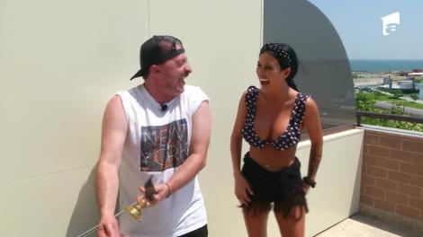 Daniela Crudu și Romică Țociu ajung la hotel: Pune ceva pe tine că te văd ăștia!