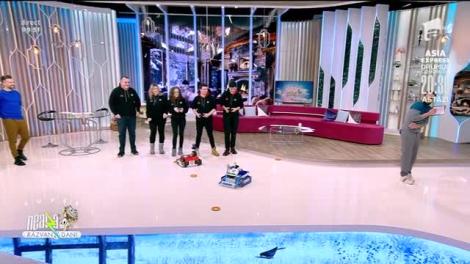 Super roboți, super demonstrație. Echipa Națională de Robotică a României, la Neatza