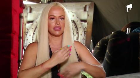 Anda Adam s-a accidentat la Poftiți la circ!