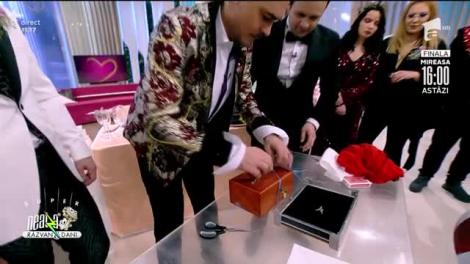 Magicianul Robert Tudor, trucuri amuzante pentru miri