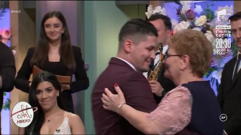 Viitorii miri și mamele lor, ultimul dans înainte de cununia civilă