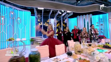 Mahala Rai Banda cântă piesa Solo para ti, la Neatza cu Răzvan și Dani