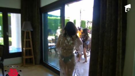 Ana, mai mult dezbrăcată la întâlnire: M-am îmbrăcat incomplet, cu pielea la vedere!