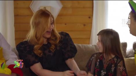 Actrița Anca Androne și fetița sa, vizită în Casa Zurli