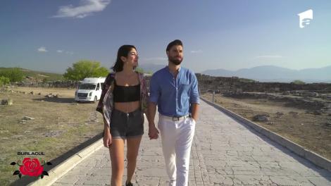 Întâlnire cu multă adrenalină! Melissa și Andi sar cu parapanta, în Turcia