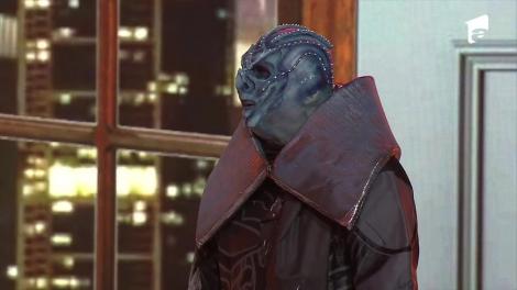 Revelionul Starurilor 2022, 31 decembrie 2021. Prezentarea măștii ”Kral” din Star Trek