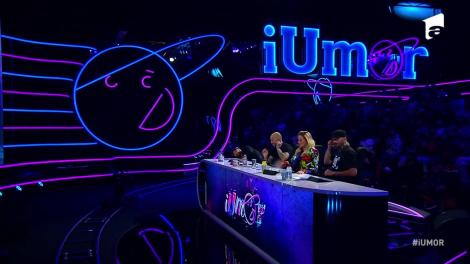 iUmor sezonul 12, 10 aprilie 2022. Silent Rocco, sceneta mută care i-a distrat pe toți.“Colecție primăvară-vară de haine posedate”