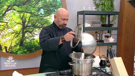 Chefi la Cuțite Sezonul 10, 7 septembrie 2022. Rețetă de Amuletă: Cătălin Scărlătescu a preparat "Tiramisu cu mouse de ciocolată"