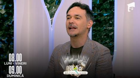 Super Neatza, 18 octombrie 2022. Lacrimi și suspine! Răzvan Simion recită poezia Vremea prunelor ce mor!