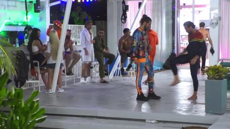 Insula Iubirii Sezonul 7, 13 iulie 2023. Apropieri „periculoase” între Bianca și ispita Alin: Shh, ne filmează!