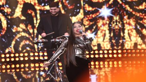 Revelionul cel mai neBUN 2026! Prințesa de Aur c&acirc;ntă piesa Uită-te la mine!